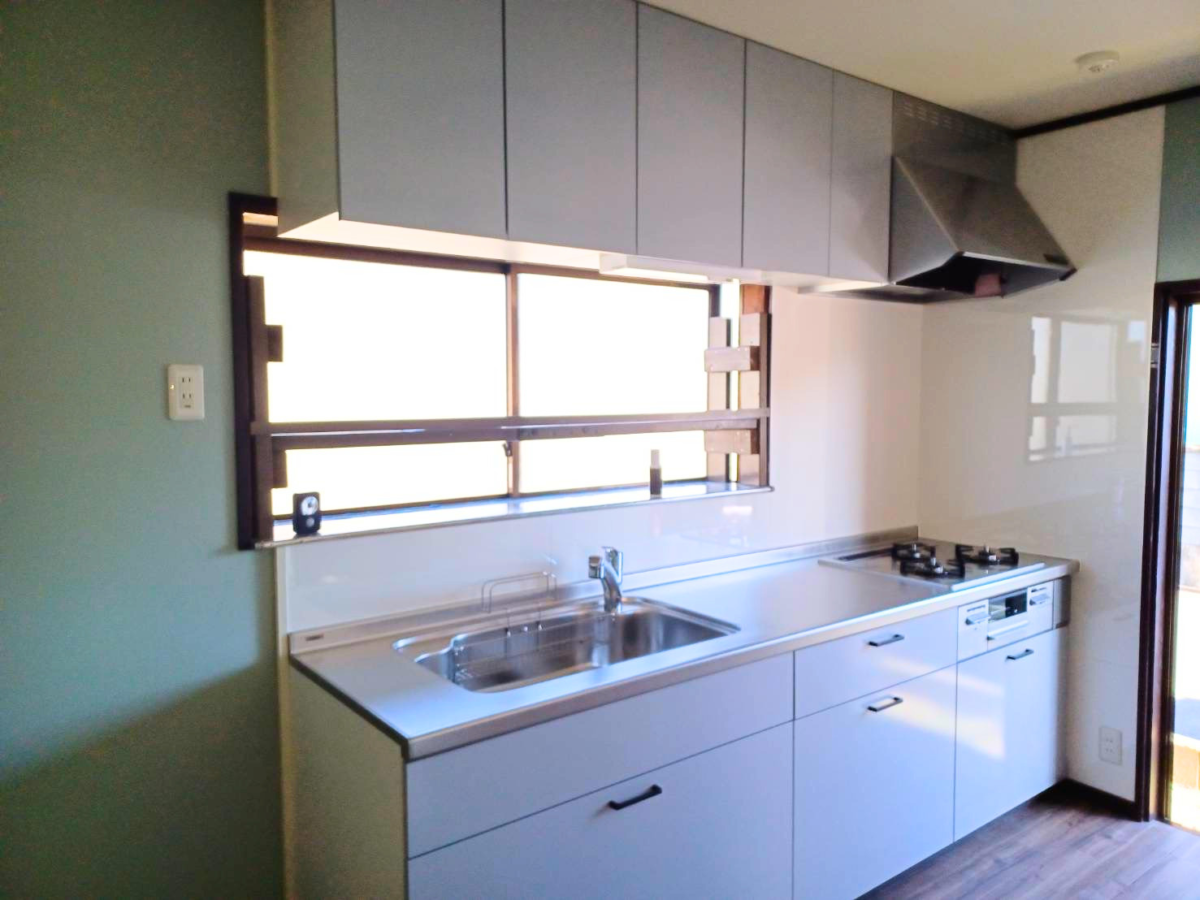 暮らしに寄り添う、心地よいキッチン空間へ